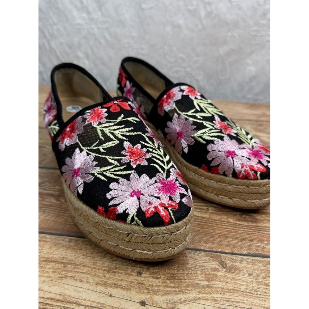 Naturalizer Women's 9.5 Black Floral Embroidered Espadrille Slip On Flats Shoes